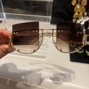 Brown & gold sunglasses